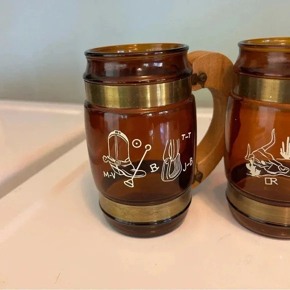 Vintage 1960s Siesta Ware Western Amber Mugs with Wooden Handles - Picture 3 of 8
